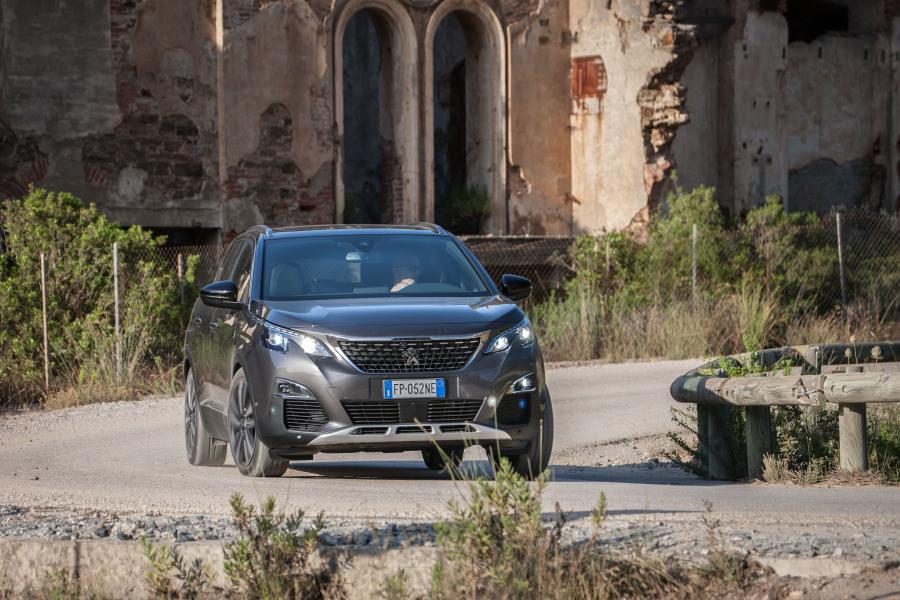  Peugeot 3008 GT Line 2016 года  (WW) (фото 34 из 42)